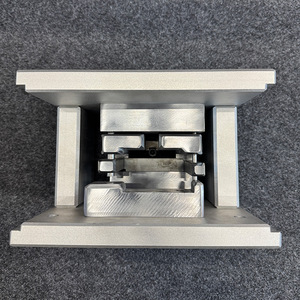 Machine <span class=keywords><strong>de</strong></span> poinçonnage à matrices interchangeables pour le processus <span class=keywords><strong>de</strong></span> poinçonnage des trous d'assemblage des fenêtres et des portes en aluminium - Product Image 6
