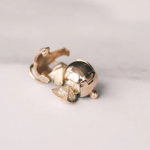 Mini Colgante Esfera Masónica Transformable, Amuleto Unisex para Uso Diario - Product Image 2