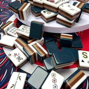 Tuiles de Mahjong en Acrylique Quatre Couches Effet Bois Vert Foncé Rétro, Artisanat Haut de Gamme, Collection Club, Tuiles de Mahjong en <span class=keywords><strong>Pierre</strong></span> <span class=keywords><strong>Noire</strong></span> - Product Image 5