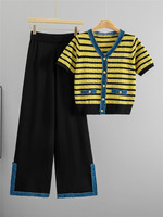 Ensemble deux pièces pour femmes tendance, haut en tricot à manches courtes rayé et patchwork, pantalon large à fentes pour l'été