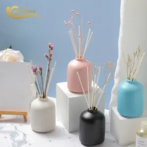 custom dark reed decorative diffuser reed sticks bottles and packaging