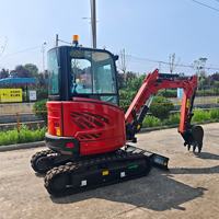 Mini-excavatrice compacte de 2,7 tonnes prête pour l'OEM - Excavatrice hydraulique sur chenilles de petite taille avec déplacement du bras, couleur personnalisable