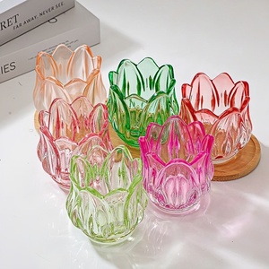 Portavelas Romántico y Elegante de Cristal con Forma de Tulipán de 115 ml, para Decoración de Bodas y Navidad - Product Image 3