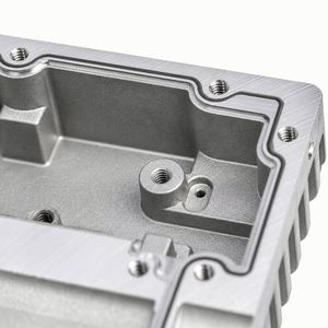 Boîtier en aluminium moulé sous pression ADC12 de haute précision pour équipement de communication, usinage CNC, tolérance de 0,02 mm, revêtement en poudre/sable - Product Image 1