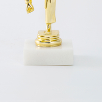 Hochwertige Taekwondo Kampfkunst Goldene Plastikfigur Trophäe mit Weißem Marmorsockel UV-Bedruckt DL02