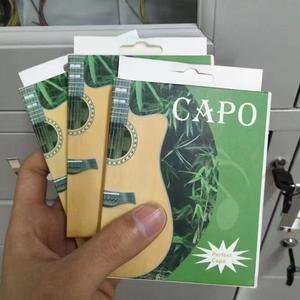 Capo de guitare en métal personnalisable en alliage de zinc n'est pas facile à casser - Product Image 5