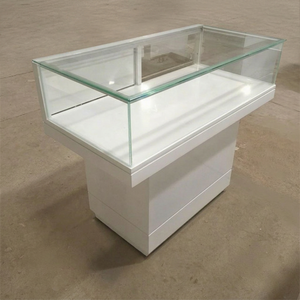 Vitrine de présentation de bijoux élégante en verre pour boutique, avec logo LED lumineux, personnalisable et écologique - Product Image 1