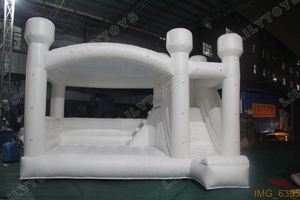 Casa <span class=keywords><strong>de</strong></span> rebote <span class=keywords><strong>blanca</strong></span> inflable, <span class=keywords><strong>castillo</strong></span> hinchable para fiesta <span class=keywords><strong>de</strong></span> boda con kit <span class=keywords><strong>de</strong></span> reparación <span class=keywords><strong>de</strong></span> bolsa <span class=keywords><strong>de</strong></span> transporte - Product Image 2