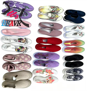 Zapatos de Mujer Baratos, Stock Local, Segunda Mano, Calidad Mixta, Parte Superior de PU, Suela de Goma, Origen China - Product Image 1