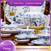 Service de table en porcelaine fine de Jingdezhen, motif végétal bleu et blanc, compatible micro-ondes, comprenant bols, assiettes et baguettes, style chinois, pour usage domestique, idéal comme cadeau