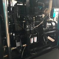 Compresseur d'air à vis portable à deux étages 17 bar 18 m³/min 195 kW avec moteur diesel et marteau perforateur