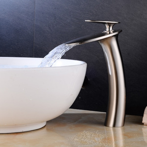 Robinet de lavabo encastré en laiton style méditerranéen, 1 trou, eau chaude et froide, pour appartement, finition or brillant - Product Image 5