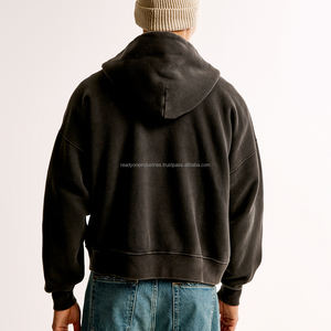 Vente en gros de pull-over en flanelle pour l'hiver Sweat-shirt à capuche surdimensionné à imprimé doux avec design brodé Chauffe-polaire portable - Product Image 3