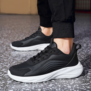 Chaussures de marche respirantes blanches à semelle épaisse en cuir PU et maille, style sportif et robuste pour hommes, design d'usine en gros - Product Image 2