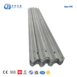 Barandilla de Seguridad para Carreteras de Acero Reforzado H2W3 con Reflectores Prismáticos de Alta Intensidad con Certificación CE para una Protección Vial Segura - Product Image 2