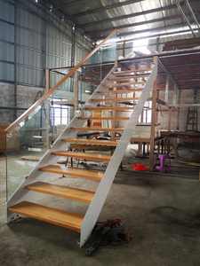 Indoor galleggiante in legno massello di quercia pedane scale a chiocciola diritte pavimenti per uso domestico e alberghiero - Product Image 3