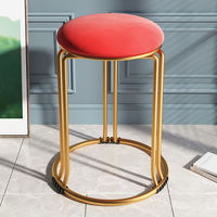 Chaises nordiques maison empilable stockage doux confortable salon magasin de vêtements Salon de beauté salle à manger tabouret rond