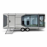 Maison-capsule préfabriquée en aluminium, coque incurvée, verre panoramique, caravane moderne, cabane mobile pour camping et hébergement.