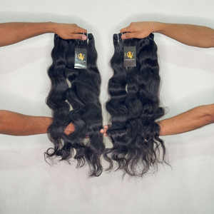 Extensiones de cabello ondulado suelto con cutícula alineada India cruda Paquetes de cabello Remy sin procesar en estilo natural - Product Image 2
