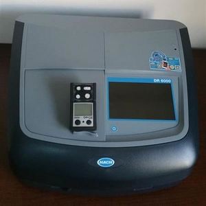 Espectrofotómetro UV-VIS HACH DR6000, Analizador de Calidad del Agua de Laboratorio de 190-1100nm con Tecnología RFID y Pantalla Táctil TFT de 7 Pulgadas - Product Image 3