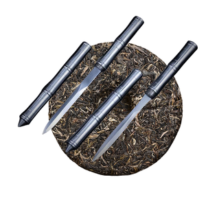 มีดชงชาแบบกังฟู หลงฉวน ประเทศจีน ทำจากสแตนเลส ตีขึ้นรูปชิ้นเดียว พร้อมปลอกและเข็มชาสำหรับสะสม - Product Image 1