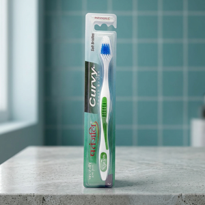 Cepillo de dientes ergonómico Patanjali Curvy con masajeador de encías - Product Image 1