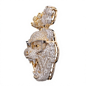 Colgante Orelia Luxe Iced Gorilla Moissanite Chapado en Oro con Microincrustaciones, Joyería Animal Unisex para Fiesta - Product Image 3