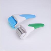 Haute qualité soins de beauté Silicone rouleau de glace masseur de visage peau Derma Massage rose rouleau de glace pour le soulagement du visage et des yeux