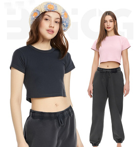 Vente en gros de t-shirts courts vintage pour femmes, 235 GSM, logo personnalisé, 93,2% coton, 6,8% élasthanne, t-shirts courts lavés pour femmes - Product Image 3