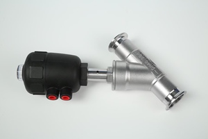 Grado Alimenticio y Farmacéutico Sanitario 45 °   Válvula de Ángulo Neumática de Control de Agua con Abrazadera Triple SS304/316L - Product Image 6