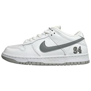 Chaussures de skate Sb Dunk Low pour 94 en cuir véritable à lacets blanc argenté métallisé - Product Image 1