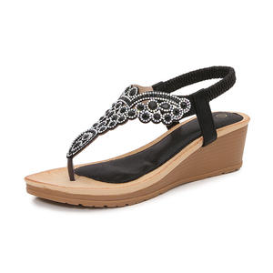 Sandalias de cuña negras con punta abierta, correa elástica en el talón, hebilla con pedrería y cuentas, transpirables, de verano, con tiras - Product Image 1