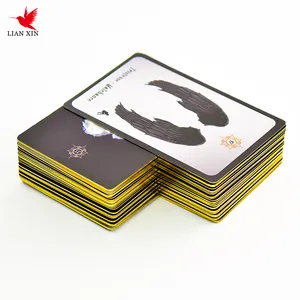 Set di carte dei tarocchi in oro personalizzato 78 per principianti in plastica in PVC con parti guida giochi Design originale scatola di imballaggio