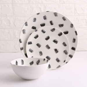 Tout nouveau modèle 2024 de vaisselle à pois noirs pour la maison hôtel utiliser nouveau Design plats assiettes utilisé banquets vente au détail en gros - Product Image 5