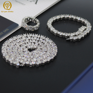 Collar de diamantes de diseño personalizado en plata, oro, platino, certificado IGI, joyería de lujo para regalo de boda y ocasiones especiales. - Product Image 4