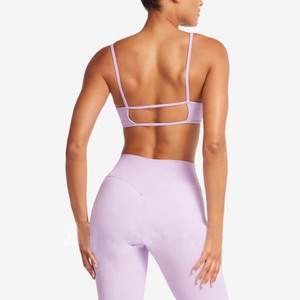 Ensemble de yoga 2 pièces YIYI à séchage rapide pour femmes, avec décolleté en U, dos découpé, coussinets et taille haute amincissante - Product Image 3