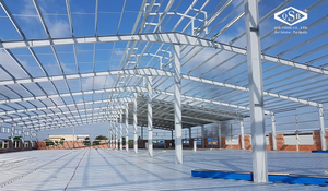Structure en acier moderne pour la construction d'ateliers/bureaux avec assistance technique en ligne et inspection sur site - Product Image 2
