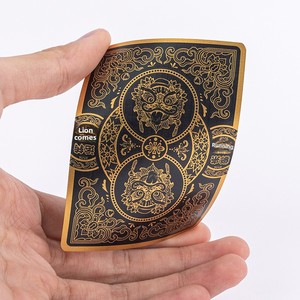 Tùy Chỉnh Sư Tử Cho Ma Thuật Poker Hoa Cắt Fan 300 Gram Nhật Bản Lõi Đen Giấy In Logo Nhựa Chơi Thẻ - Product Image 1