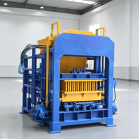Machine à blocs entièrement automatique QT4-15 pour la production de briques, faible coût de main-d'œuvre, au Nigeria