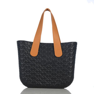 Nouveau <span class=keywords><strong>sac</strong></span> fourre-tout italien EVA Fashion Lattice Textures Portable Open Beach <span class=keywords><strong>Sac</strong></span> à main pour femmes Vente en gros Fairybag Diaper Tote Bag - Product Image 1