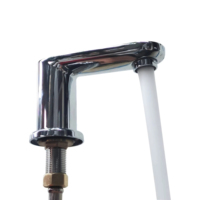 Robinet de douche mural moderne en acier inoxydable brossé chromé à poignée unique avec jets pluie et doux