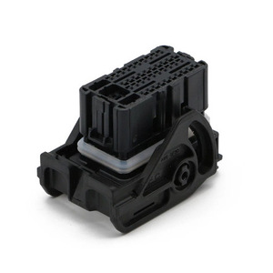 Conector ECU Automotriz de 48 Pines Sellado con Terminales de Plástico Negro IP20 Macho y Hembra para Uso en Automóviles - Product Image 3