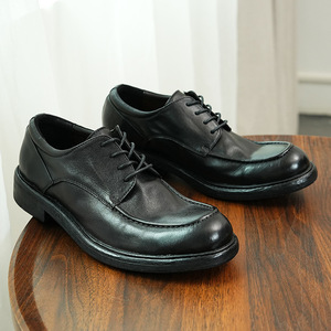 Zapatos derby de hombre hechos a mano, de cuero genuino, con un diseño retro inglés y suela antideslizante. - Product Image 5