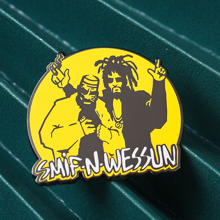 เข็มกลัดเคลือบเย็น