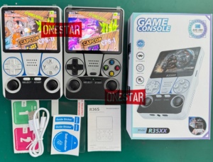Genuine R35XX Arkos Consola de juegos <span class=keywords><strong>retro</strong></span> portátil de mano | Pantalla IPS de 3,5 pulgadas Konsole Consola <span class=keywords><strong>Retro</strong></span> Juegos 128GB - Product Image 2