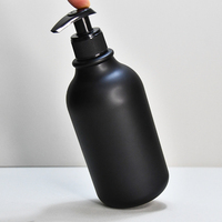Bouteille vide de shampooing en plastique PET noir mat Boston nouvellement conçue de 300ml 500ml pour l'emballage cosmétique