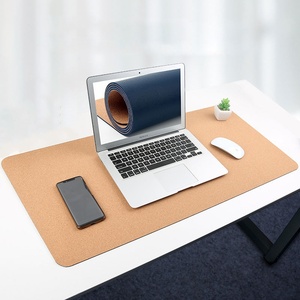 Alfombrilla de Escritorio Grande para Oficina y Estudio, Base de Corcho, Superficie de Cuero PU, Alfombrilla de Doble Cara para Oficina y Hogar - Product Image 5