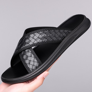 Sandalias Tejidas con Tiras Cruzadas para Hombre, Antideslizantes, para Playa, en Negro y Marrón, Modelo 602 - Product Image 3