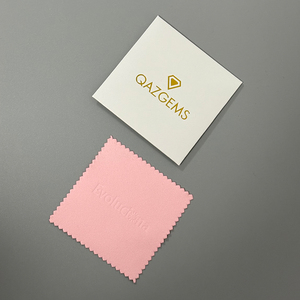 ผ้าไมโครไฟเบอร์กำมะหยี่สีเขียวสำหรับทำความสะอาดเครื่องประดับ ขนาด 8x8 ซม. ขายส่ง รับทำโลโก้ คุณภาพพรีเมียม ป้องกันการหมอง - Product Image 1