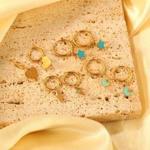 Venta al por Mayor de Joyería de Acero Inoxidable Chapada en Oro de 18K, Aretes de Aro con Forma de Corazón, Estrella y Luna, Antideslustre, para Mujer - Product Image 2